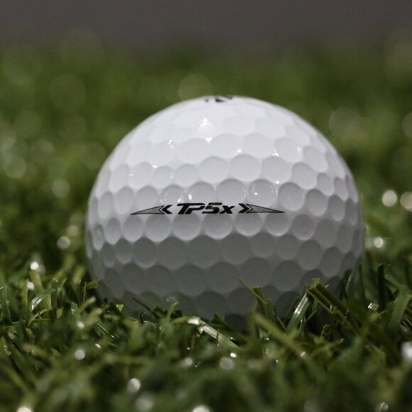 TaylorMade TP5x Golf Balls (2024 gen) - Picture 5 of 6